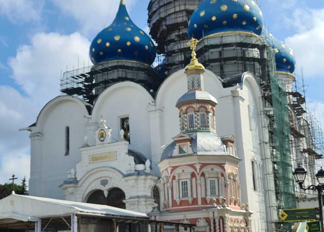 Поездка нам очень понравилась. Очень насыщенная программа, экскурсоводы все профессионалы и очень трудолюбивые. Вели нас по
