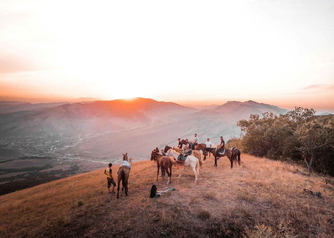 Осенний рассвет в горах Дагестана. Всё включено