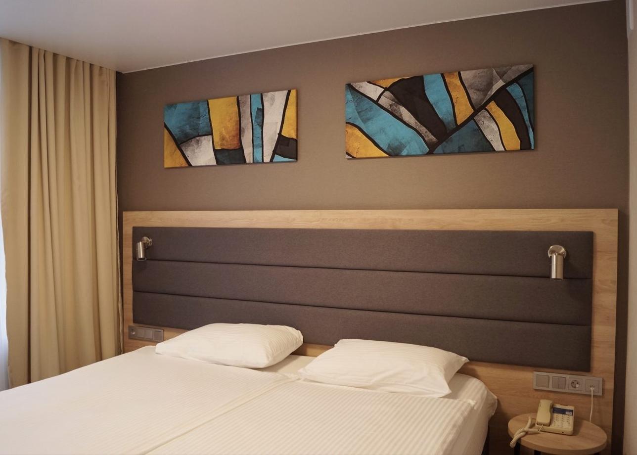 Отель «Амакс Премьер»