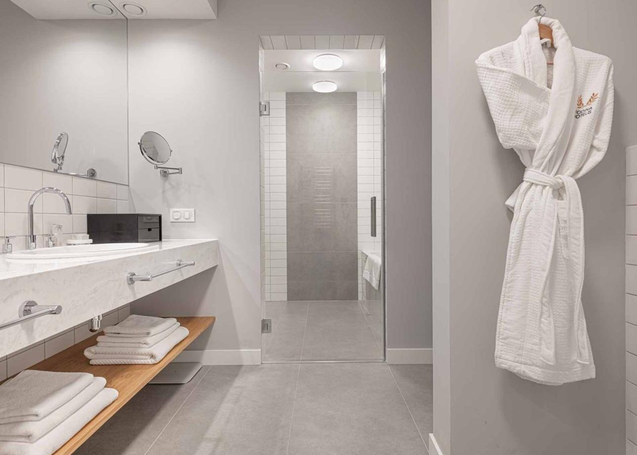 Отель RODINA Grand Hotel & amp; SPA Irkutsk