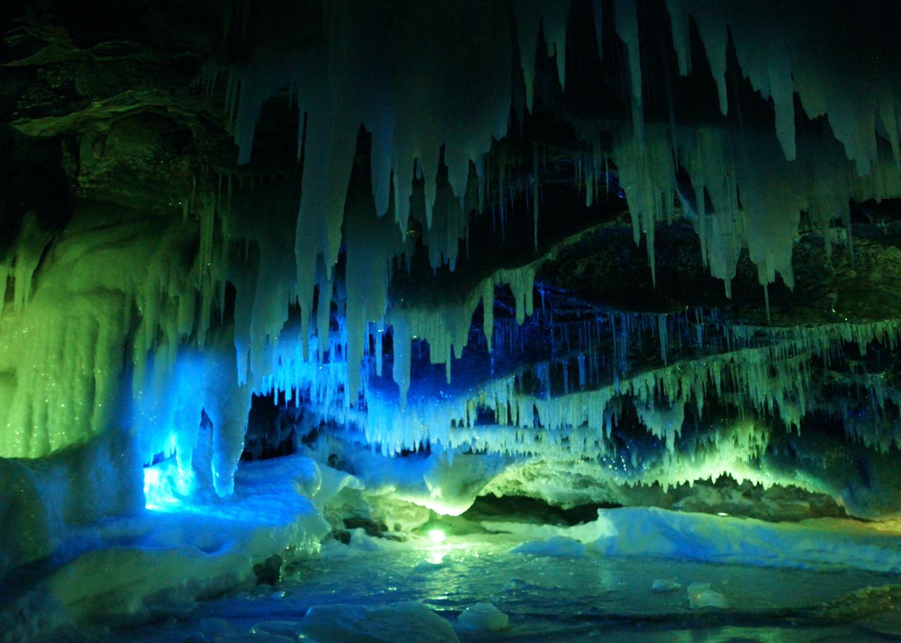 За все время тура у нас было два гида Максим и Дарья