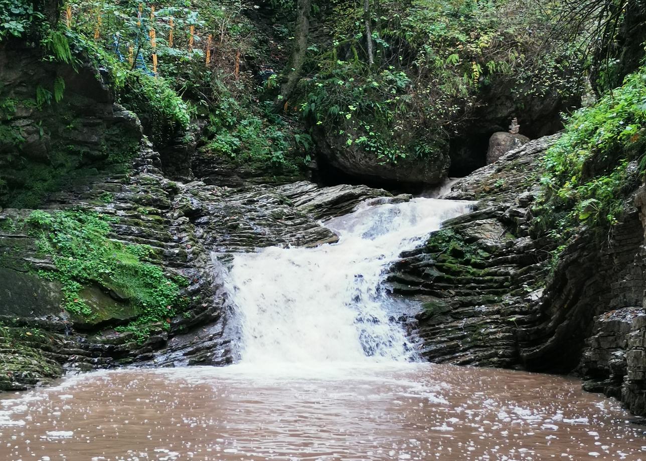 Была в туре "Осеннее очарование гор" с 27.09 по 04.10.25. Организация тура- "от и до". Трансфер