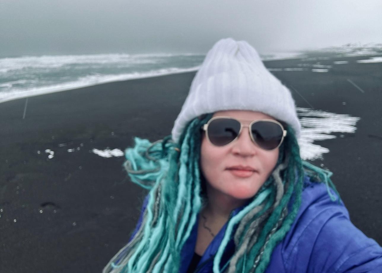 Нам все очень понравилось! Отличная организация, каждый день очень интересные поездки! Особенно перевал и пляж! Все