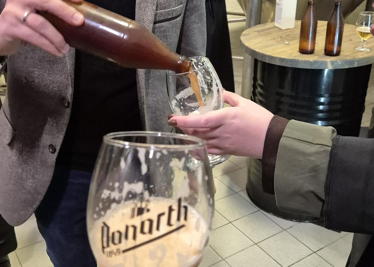 Организатор вовлеченный, туры наполнены отличными локациями, не было никаких проблем, всё отлично!