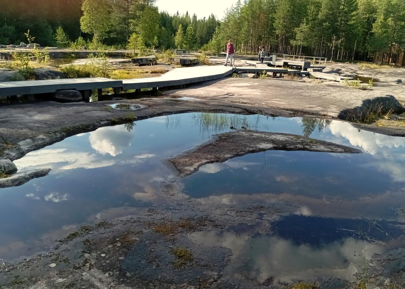 Долго будет Карелия сниться с голубыми глазами озер…. Эти строки хочется повторять снова и снова.