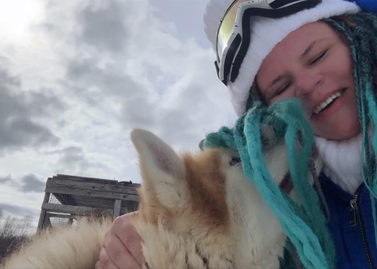 Нам все очень понравилось! Отличная организация, каждый день очень интересные поездки! Особенно перевал и пляж! Все