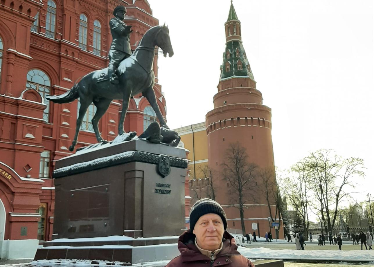 Тур, &quot;Московский сюжет&quot;, очень понравился и мне и мужу. Гиды профессионально вели экскурсии. Очень углубленная экскурсия