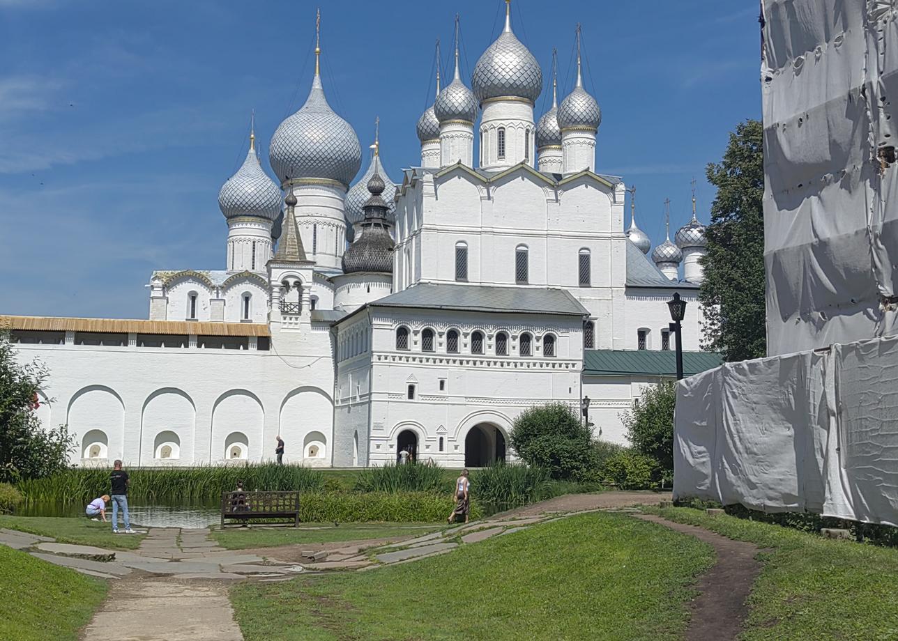 Спасибо, очень понравилось экскурсии были познавательные с удовольствием окуналась в средние века. отдельное спасибо хочется сказать
