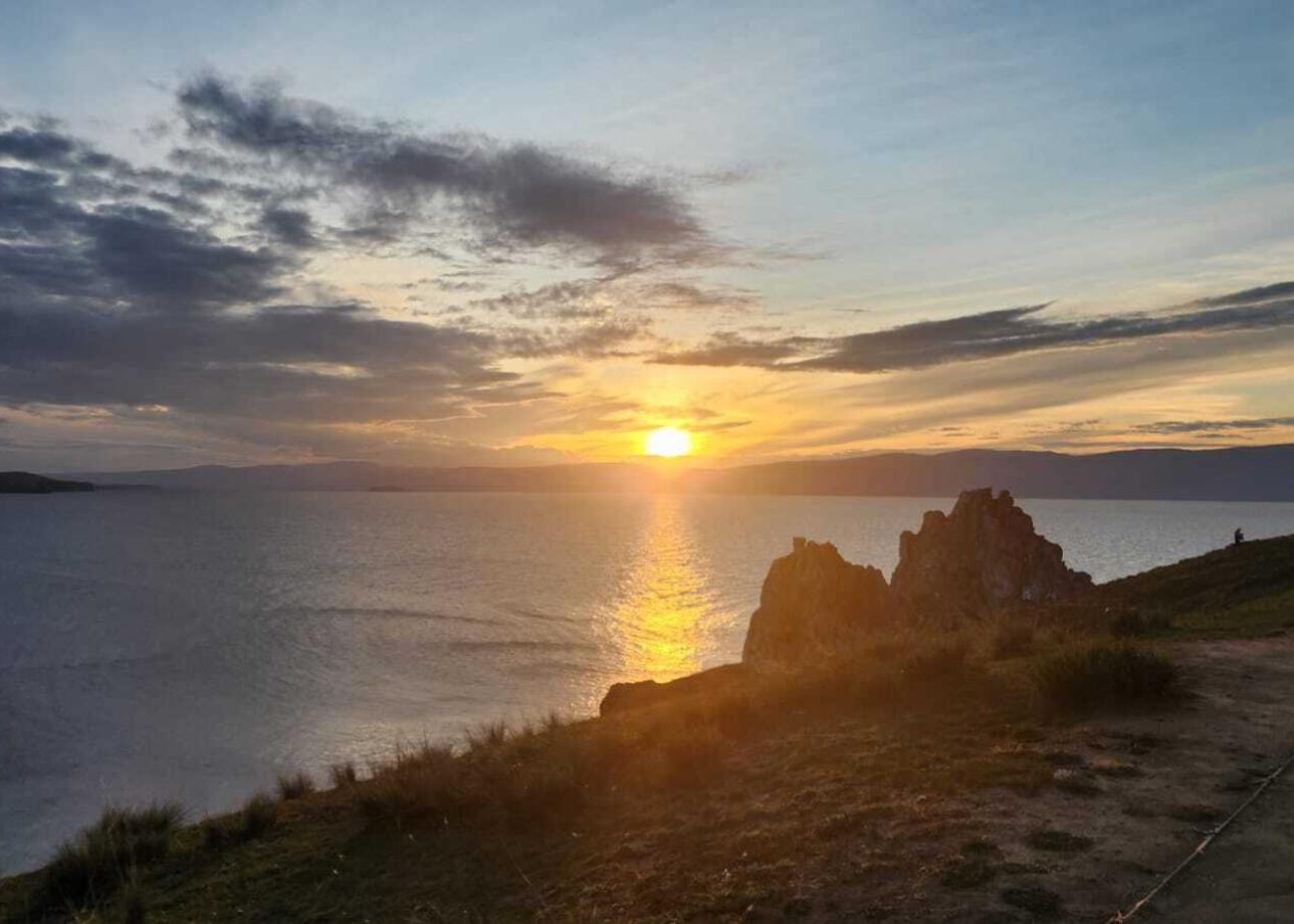 Спасибо огромное!!! Организация и организаторы на высоте. Особенно Катя, водитель Олег и водители с острова Ольхон!