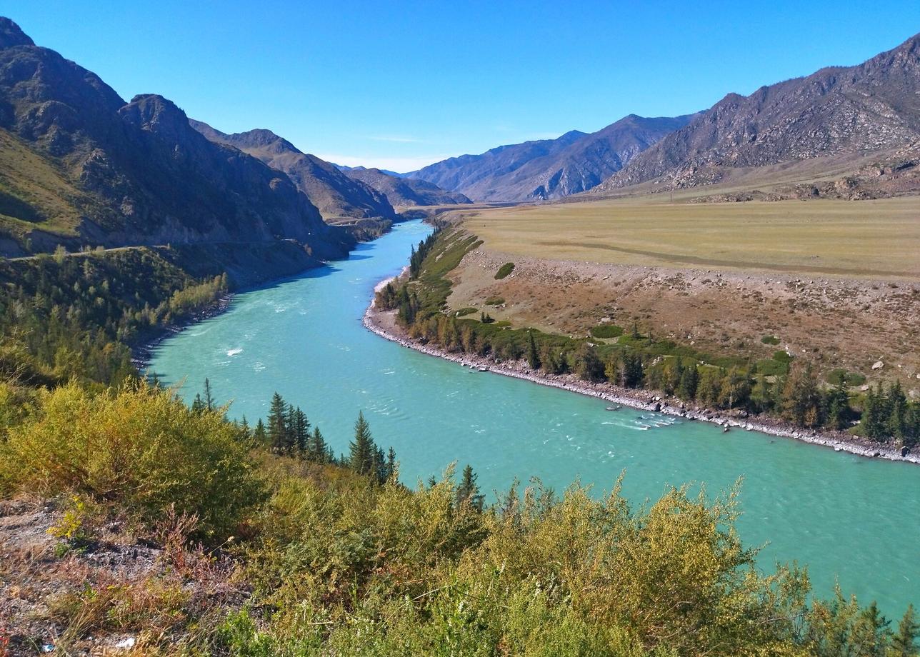Тропи и дороги Алтая. Треккинги налегке