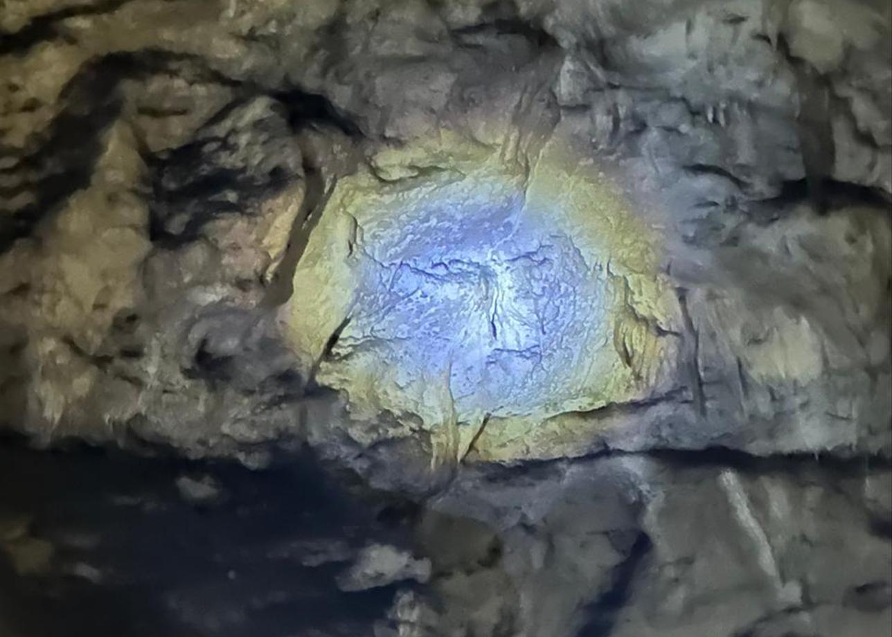 Организатор тура клиентоориентирован, благодаря другим туристам, находящимся на базе, посмотрели сверх лимита и за это ничего