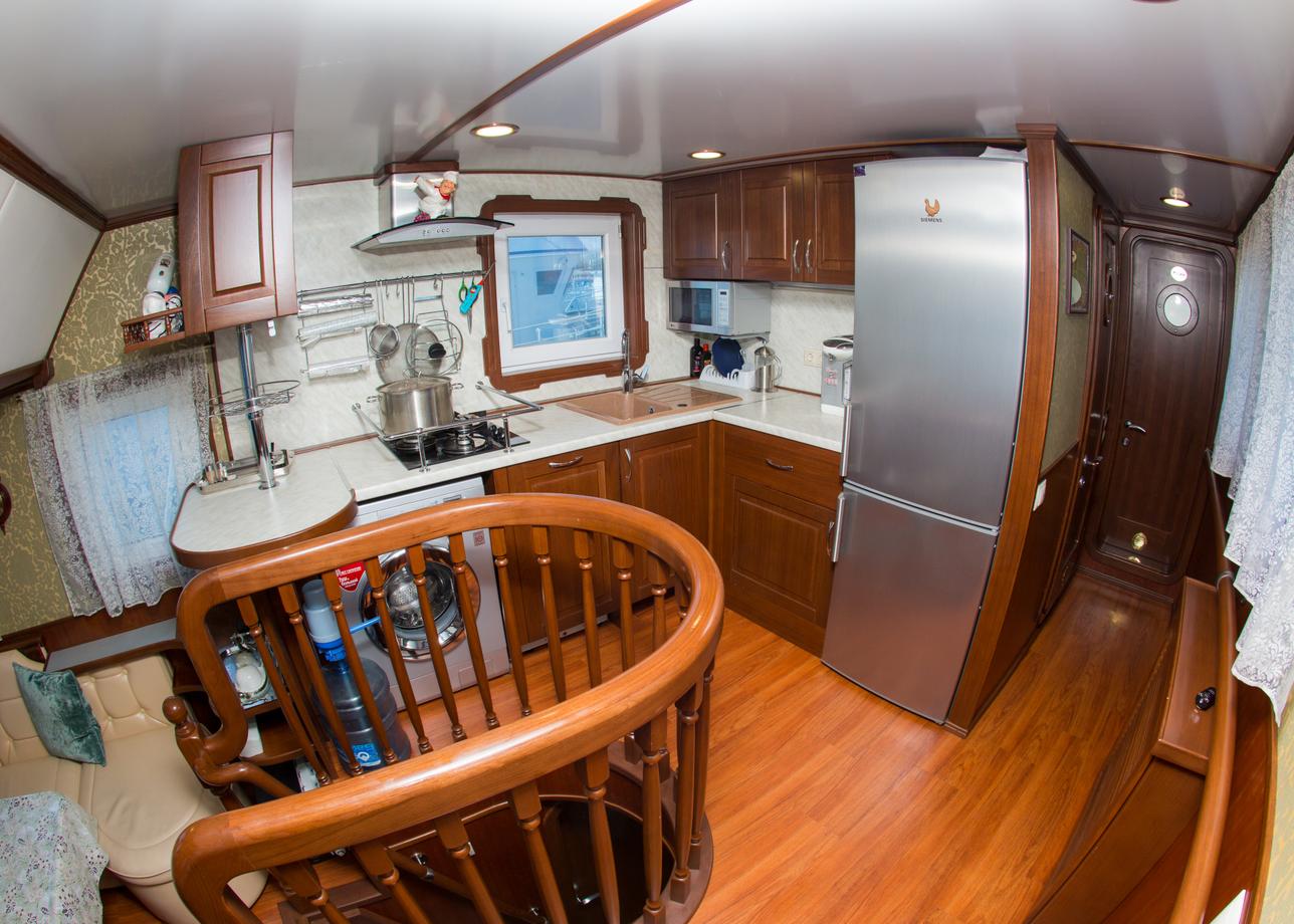 Круизный теплоход «Александрия»