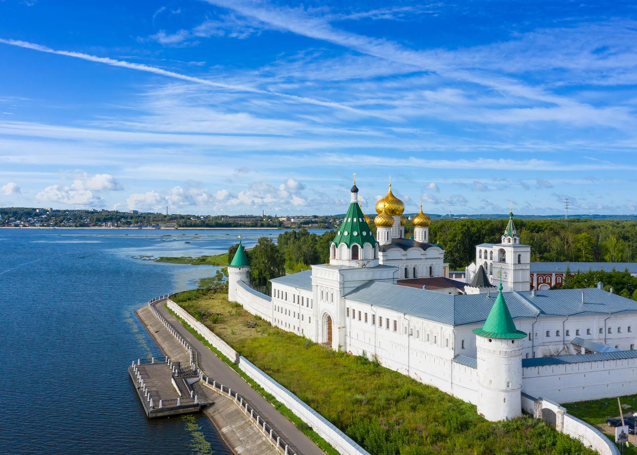 На гребне волны. Кострома - Плес