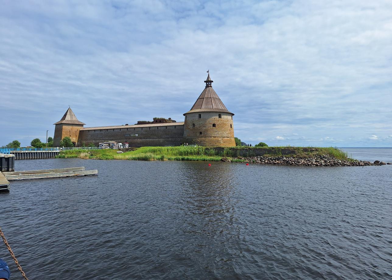 Все точно, чётко, согласно программы, транспорт, питание, отели. Спасибо