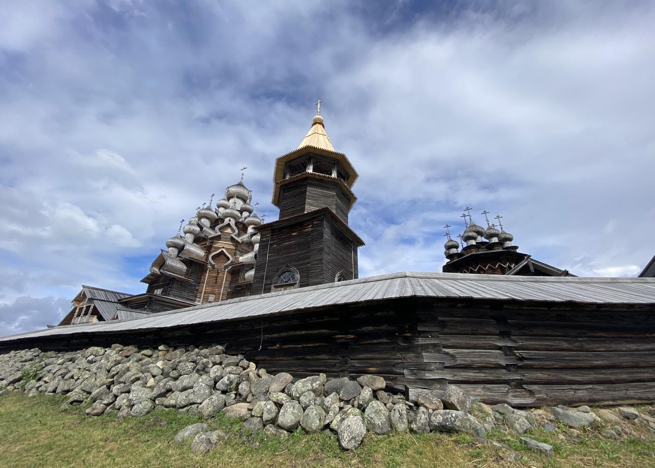 Первые два дня - все просто замечательно. Третий день - полупустой. Совершенно непонятно, почему при бронировании