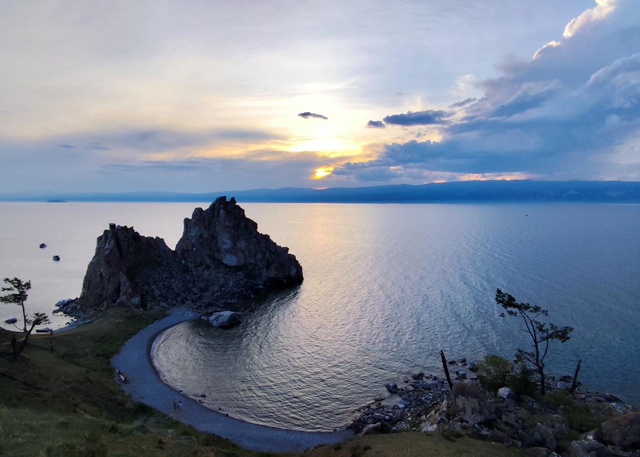 Байкал + Саяны - это ну очень удачное сочетание. Восхождение на Пик любви и горная атмосфера,