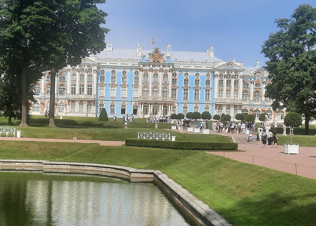 Мне тур очень понравился. Увлекательное, хорошо организованное путешествие, позитивные воспоминания. Интересная программа, грамотные гиды. Дворцы, храмы,