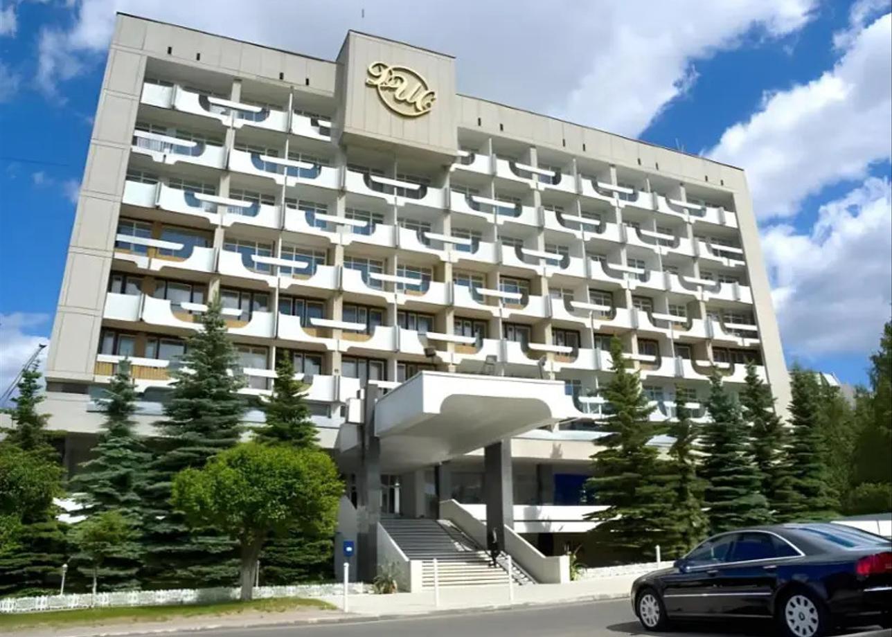 Отель «Дис»