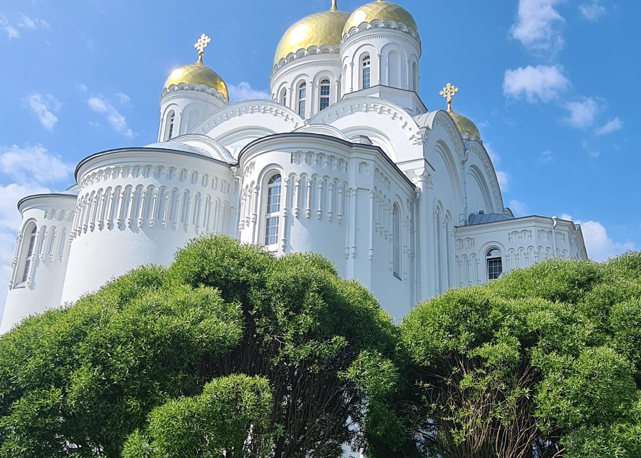 Отличная органзация тура. Все по времени, комфортабельный автобус, отличные гиды и водители. Особенно понравились гид Жанна
