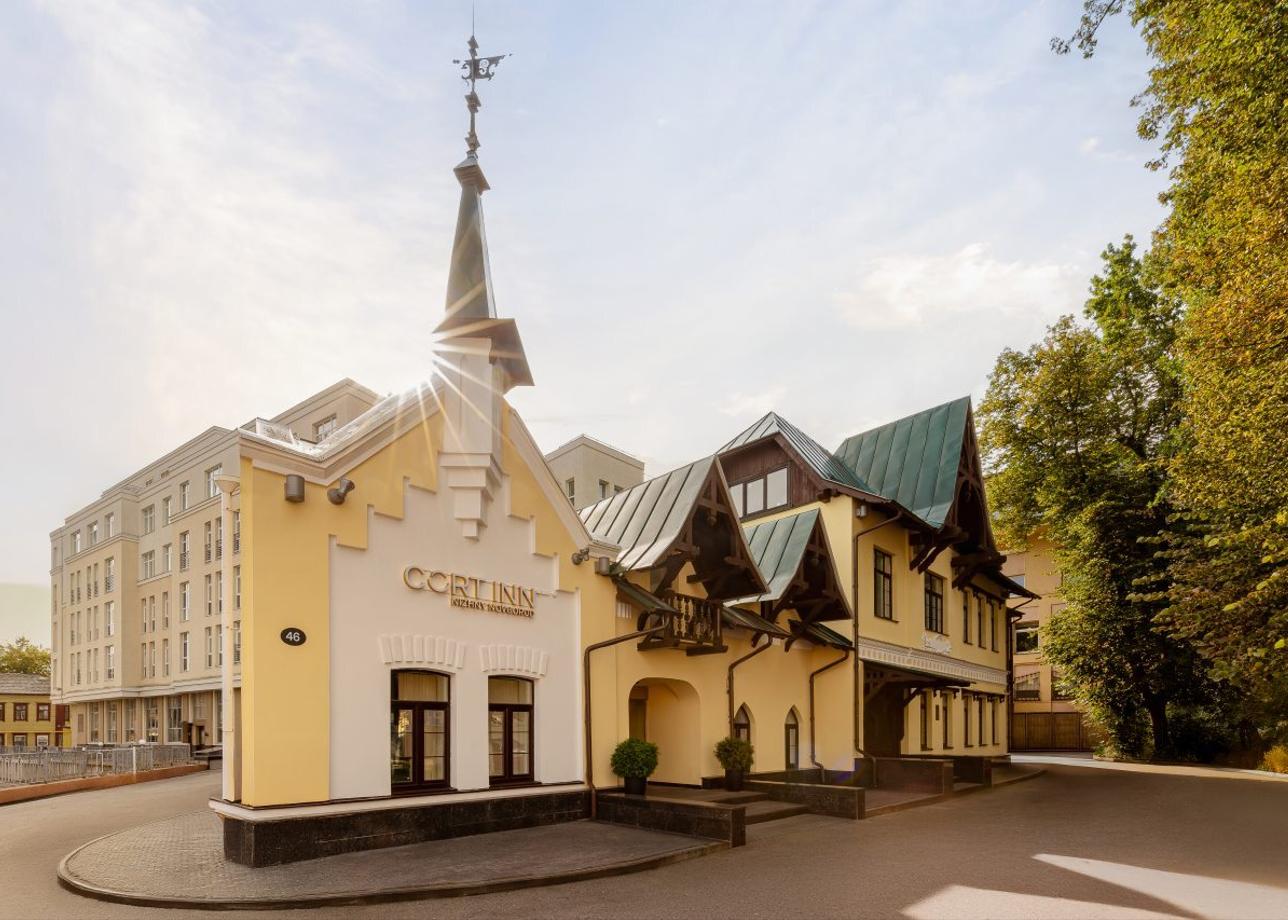 Отель «Корт Инн»