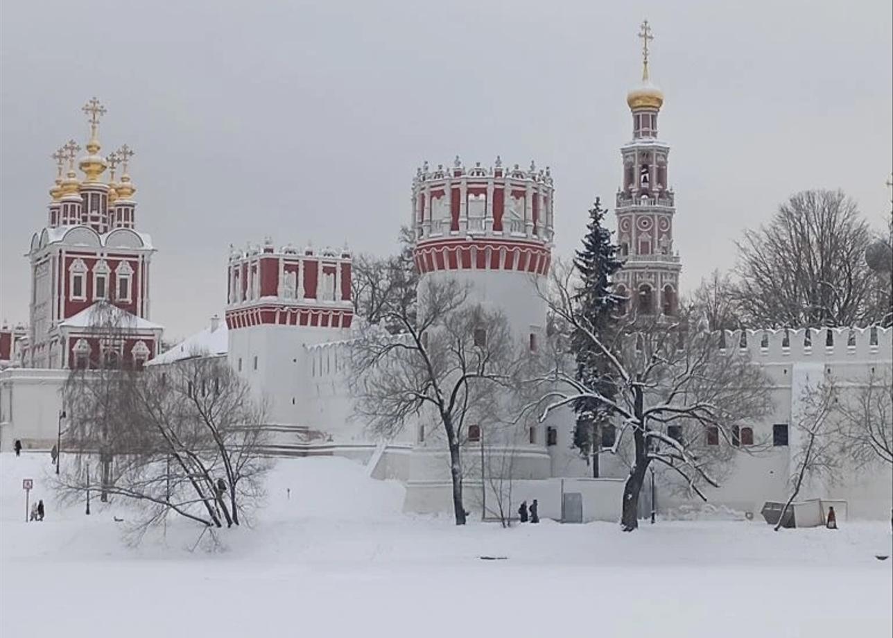 Тур нам очень понравился. Ездили всей семьёй со 02.01.2026г. по 04.01.2026г. За три дня увидели самые