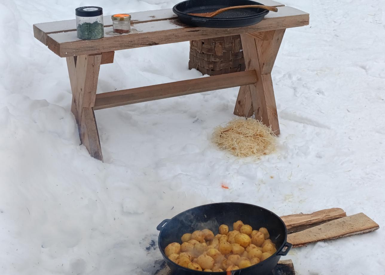 Туром очень довольна! Получилось все очень интересно, задорно, празднично. Узнали много интересного и при этом совсем не устали!