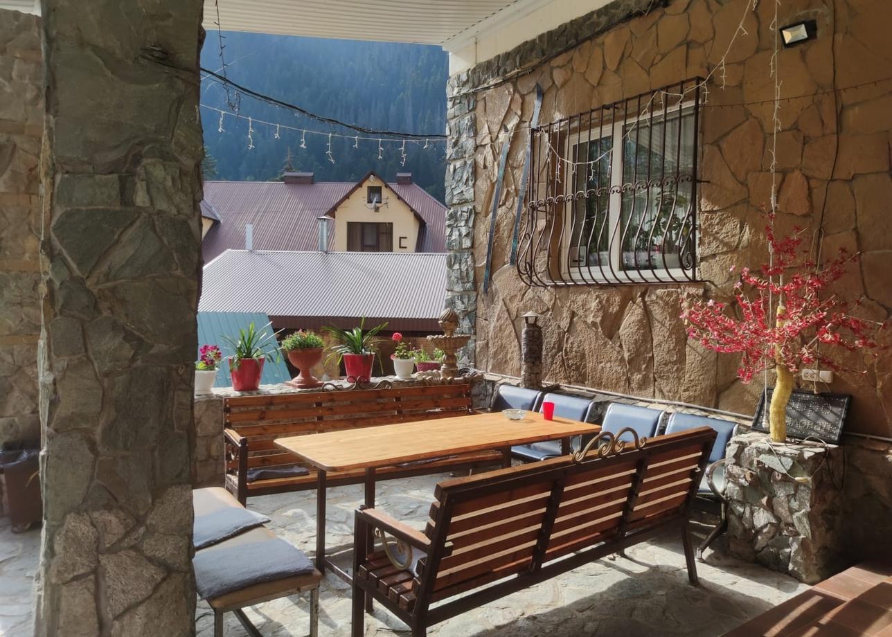 Гостевой дом «Айс Черри Домбай»