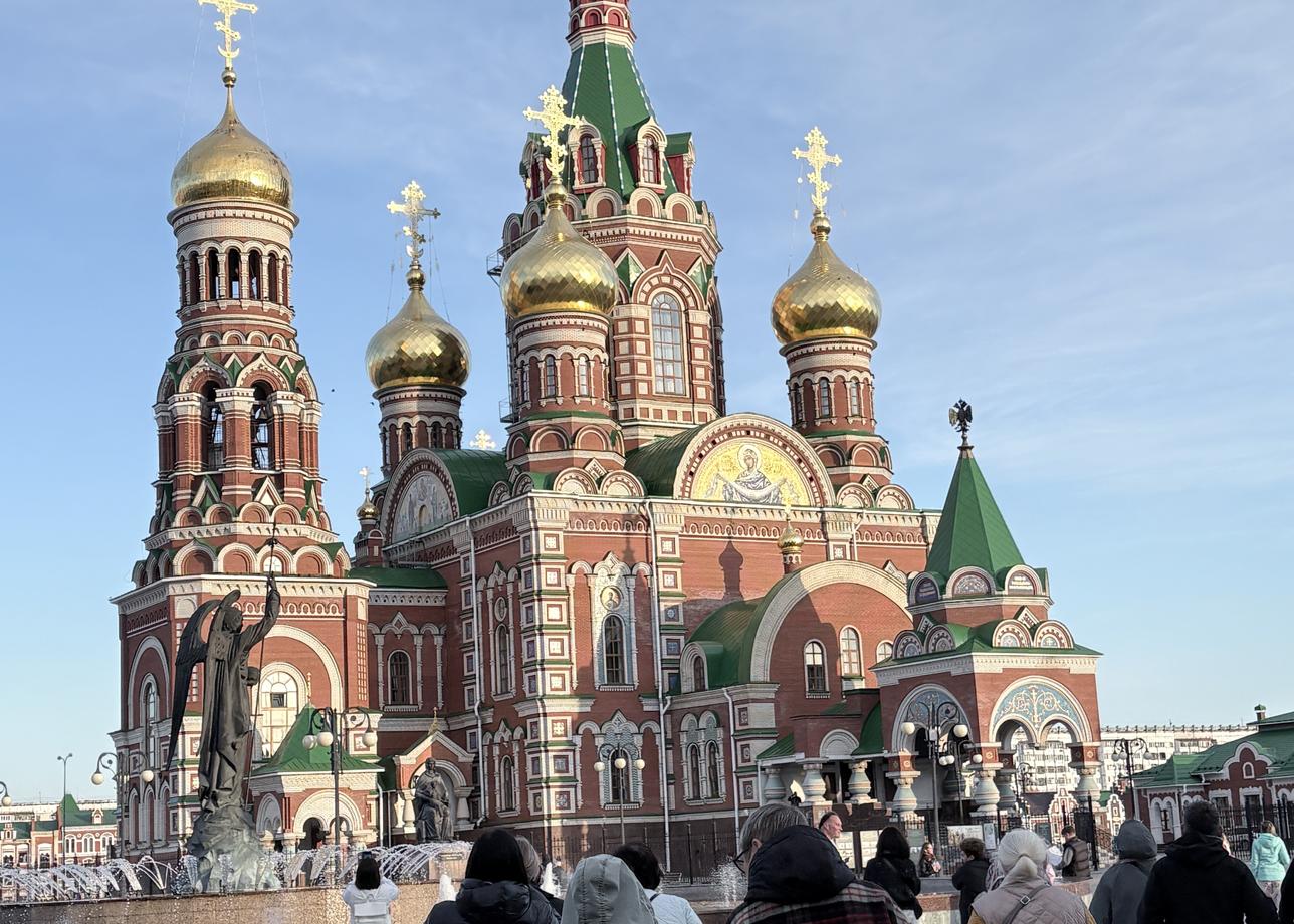 Мне очень понравилось, интересная и насыщенная программа. Для первого знакомства с городами и республиками самое то!