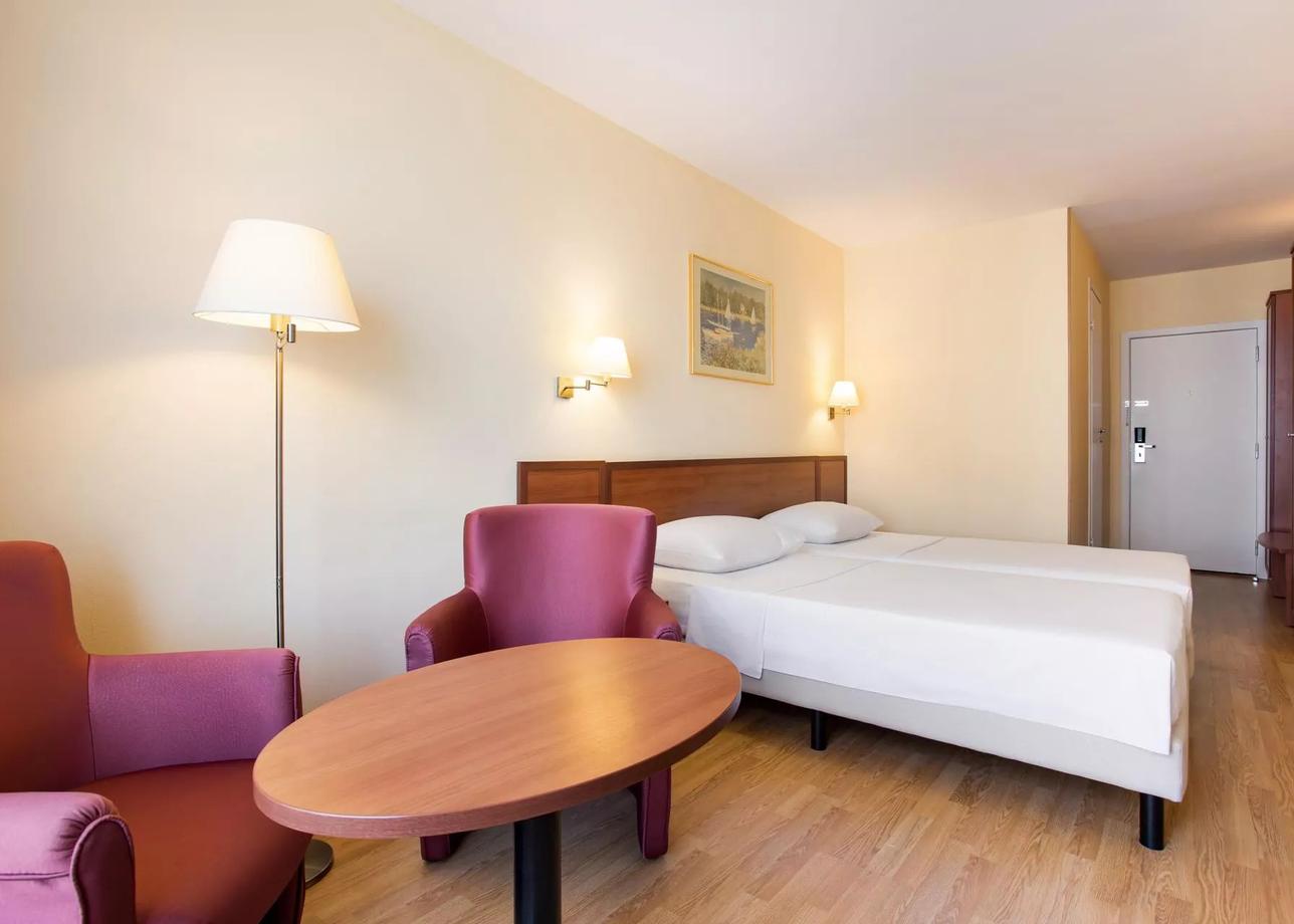 Гостиница «Cosmos Murmansk Hotel»