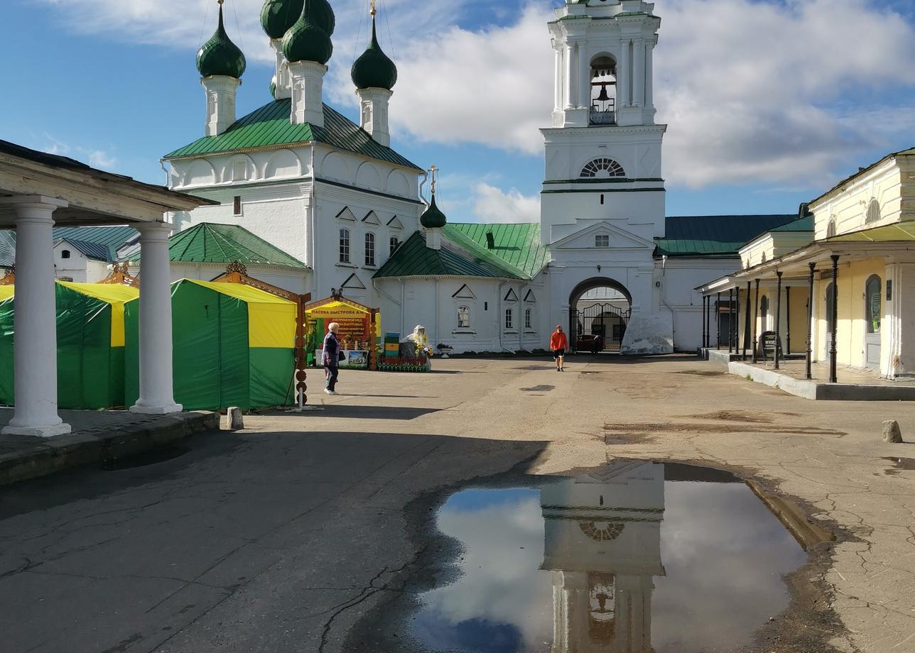 Ездили в тур 5-6 сентября. Несмотря на проливной дождь в субботу, впечатления от нашего маленького путешествия