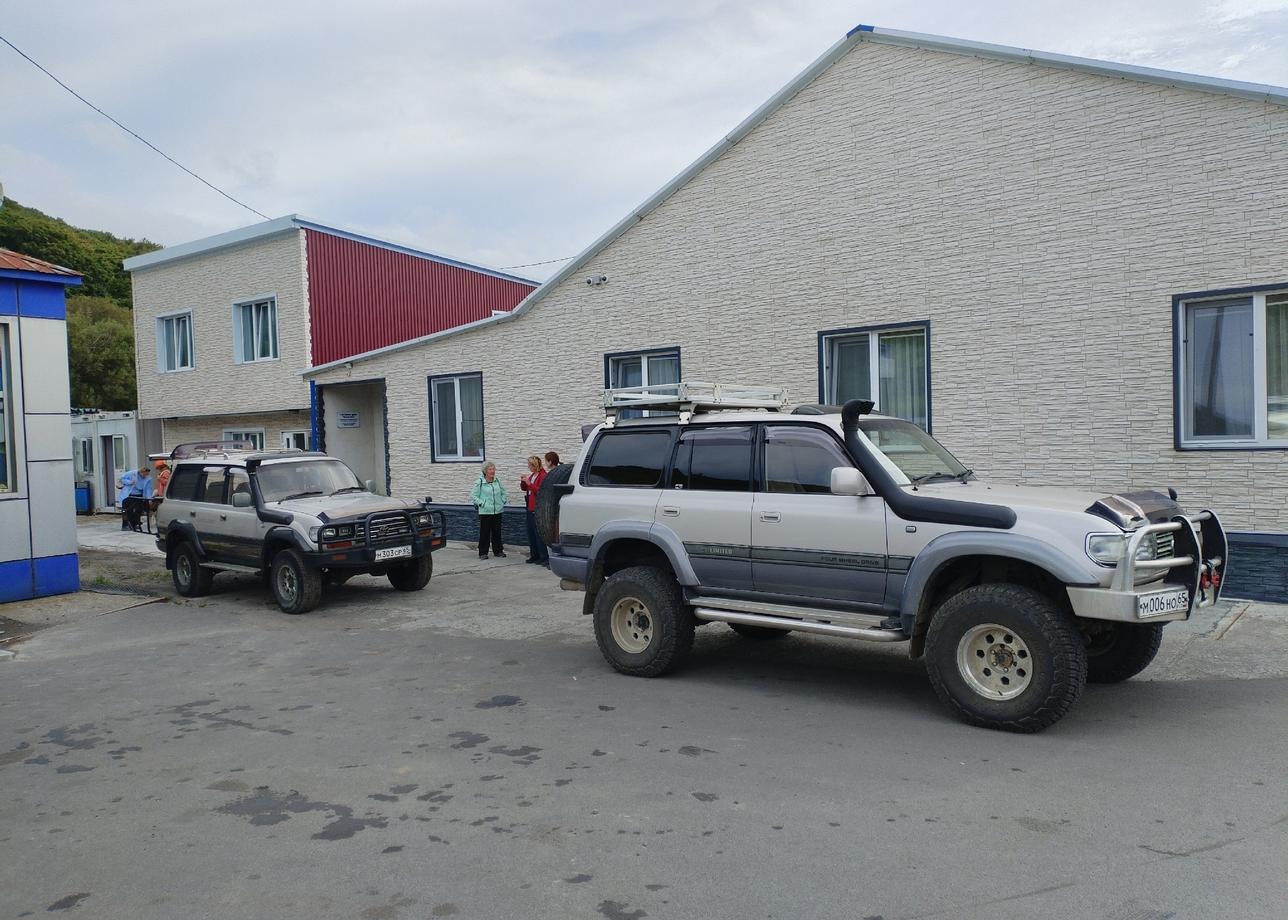 Тур прошел отлично (5+). Очень приятно было получить перед вылетом на Итуруп все распечатанные документы и