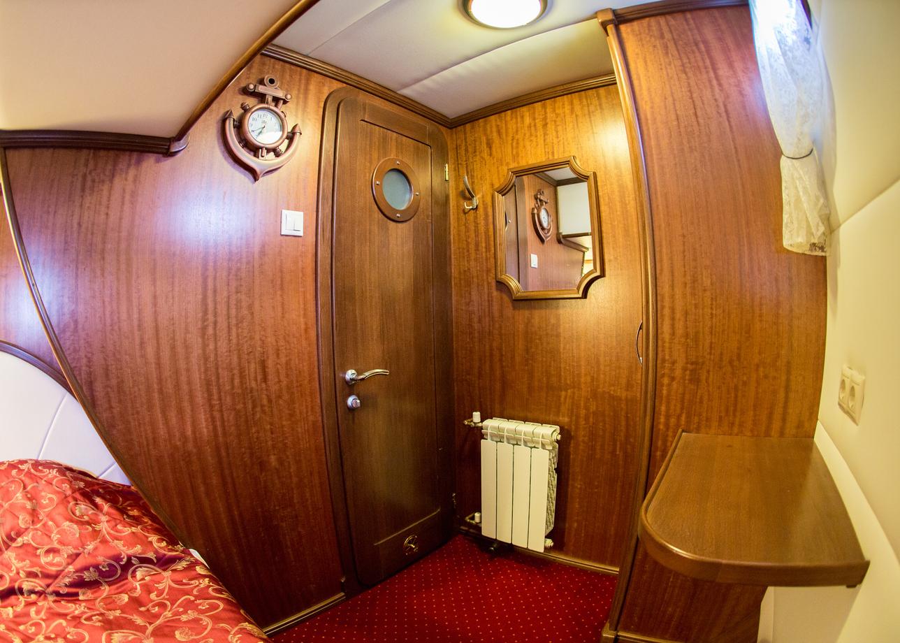 Круизный теплоход «Александрия»