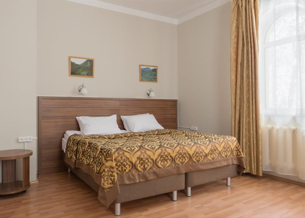 Отель «Поворот»