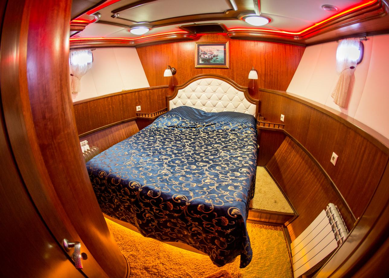 Круизный теплоход «Александрия»