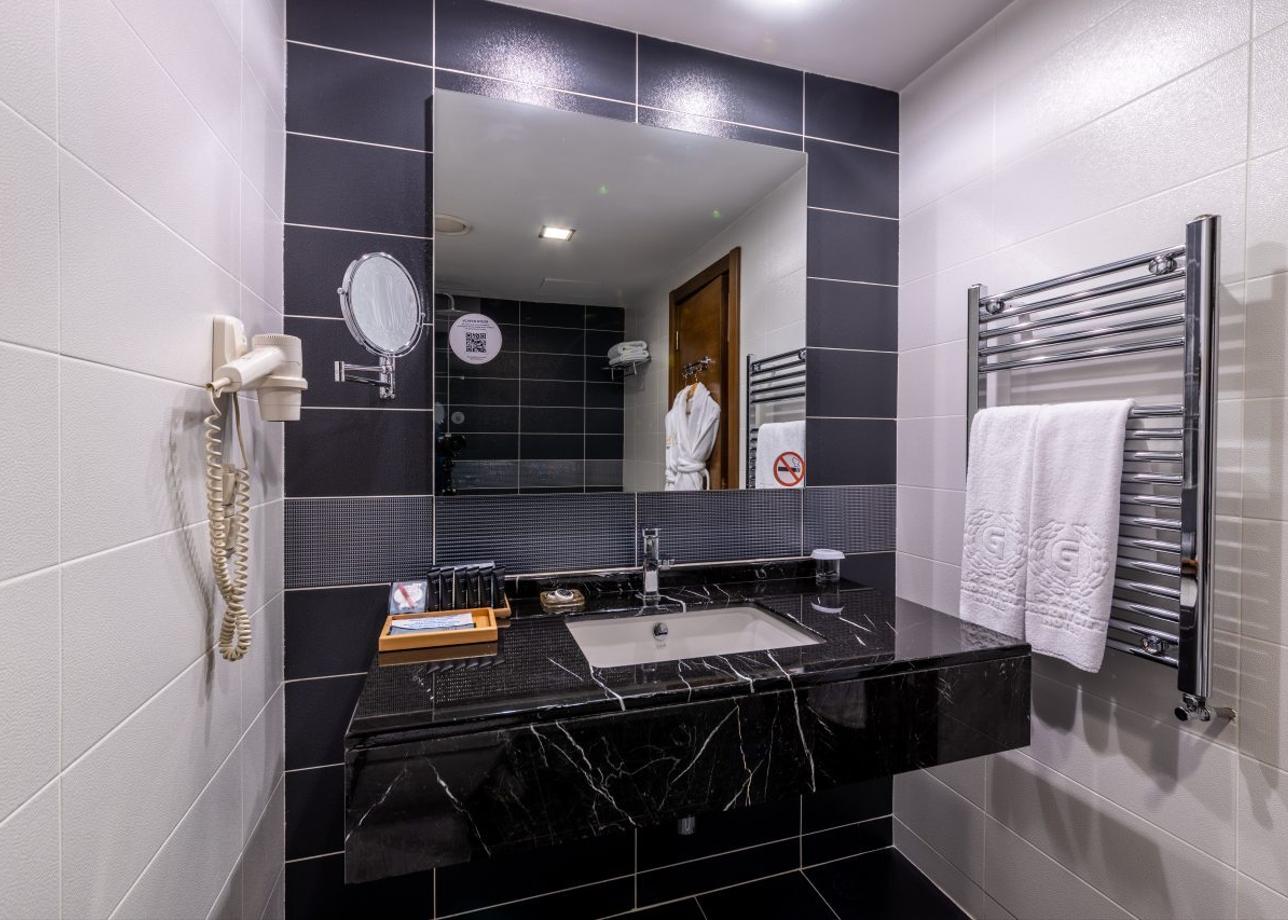 Cosmos Selection Grozny Cily 5