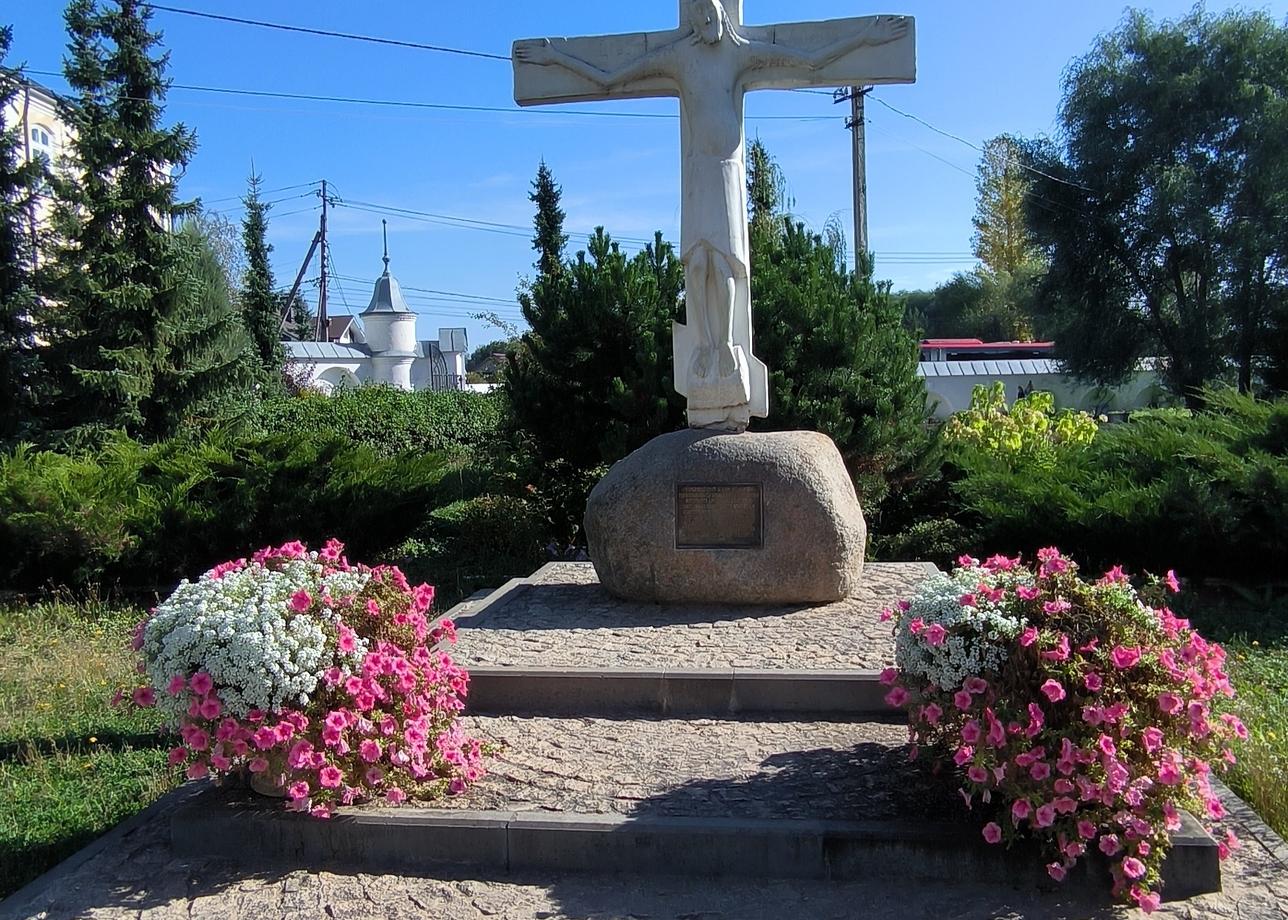 Все очень понравилось, красотища. Автобус новый, чистый, удобный. Экскурсовод Ягодка Е. В. очень доброжелательная, интересно рассказывает.