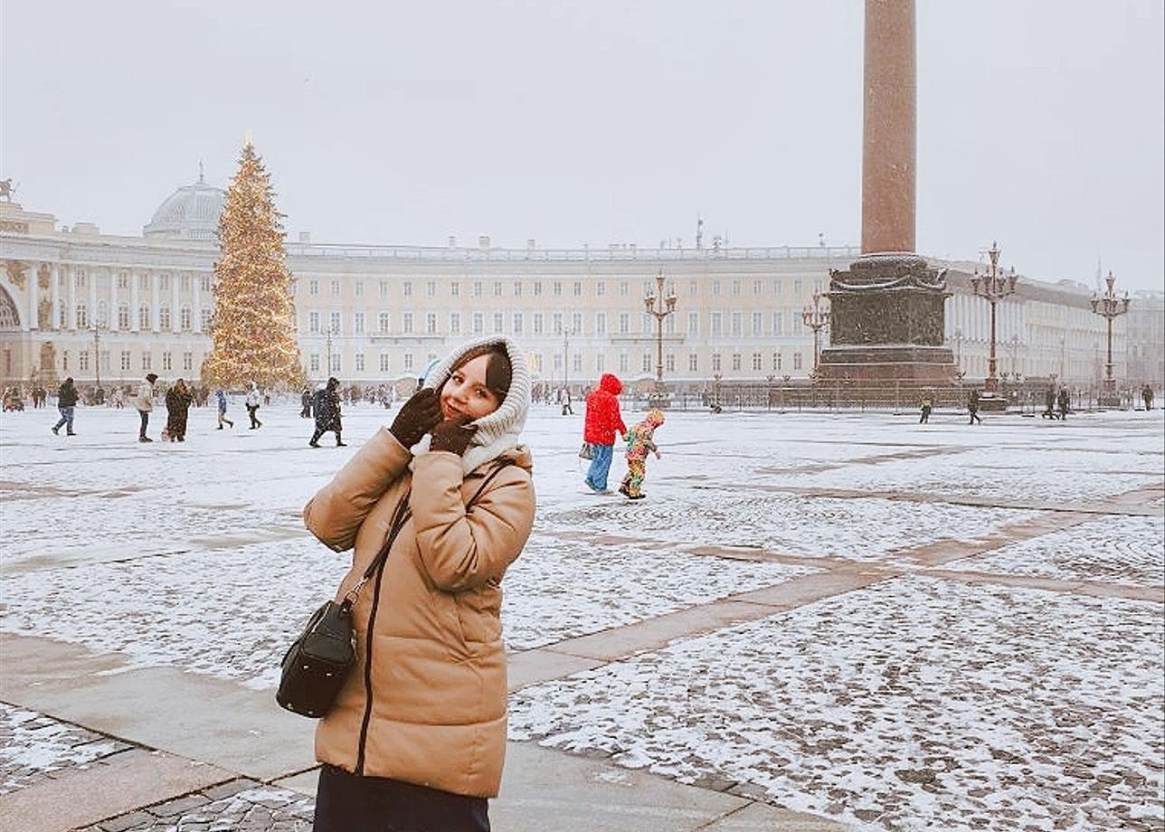 Ездили на 3 дня в Санкт-Петербург. В первый день была обзорная и очень интересная экскурсия, гид