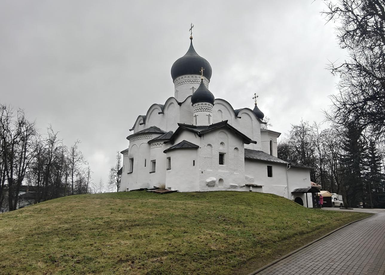 Поездка тур Псков, Изборск, Печеры - 2 дня. Спасибо Марии за экскурсию по Пскову, за профессионализм