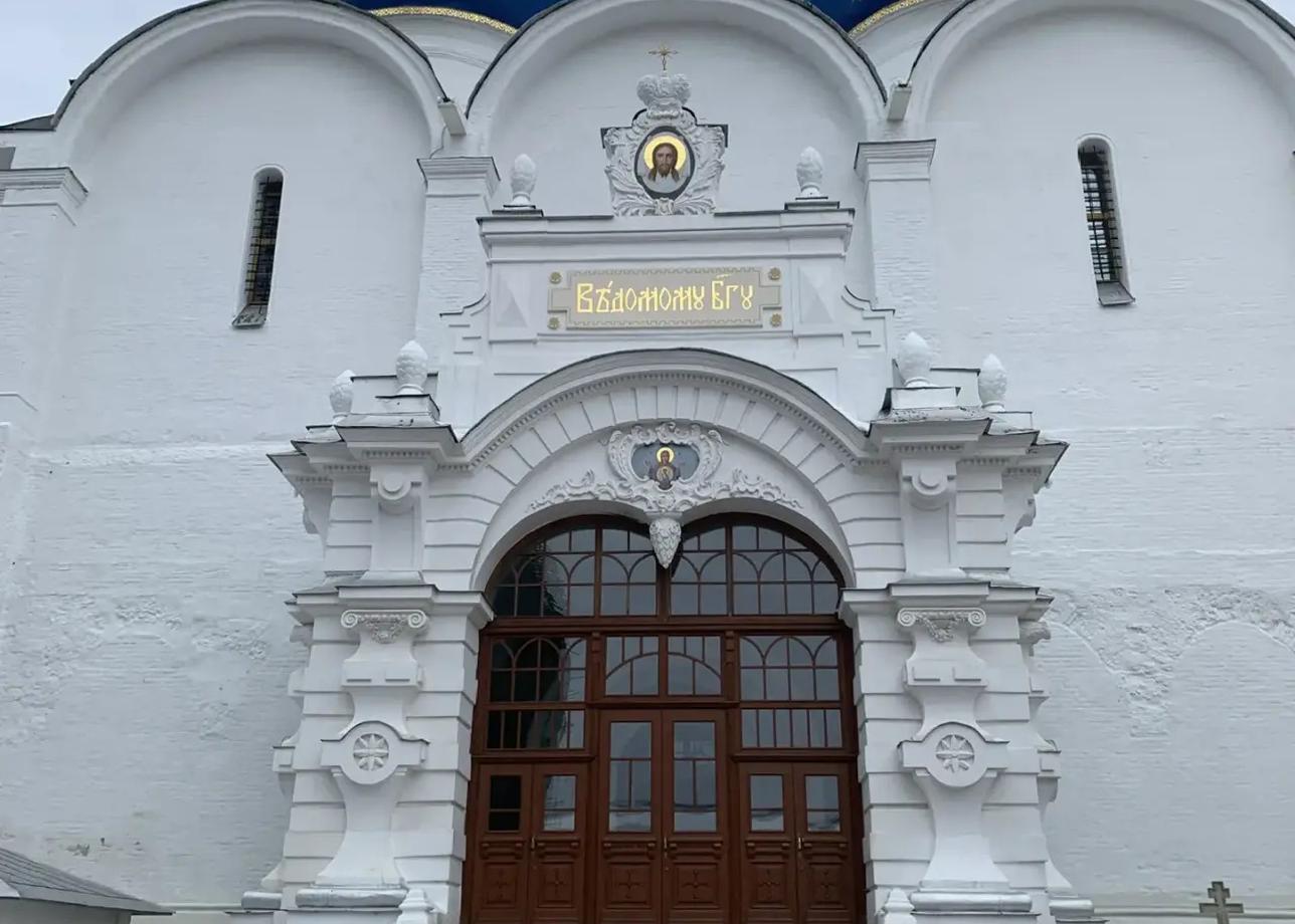 Здравствуйте! Хотим выразить огромную благодарность за проведение тура, мы с мамой в огромном восторге, не смотря