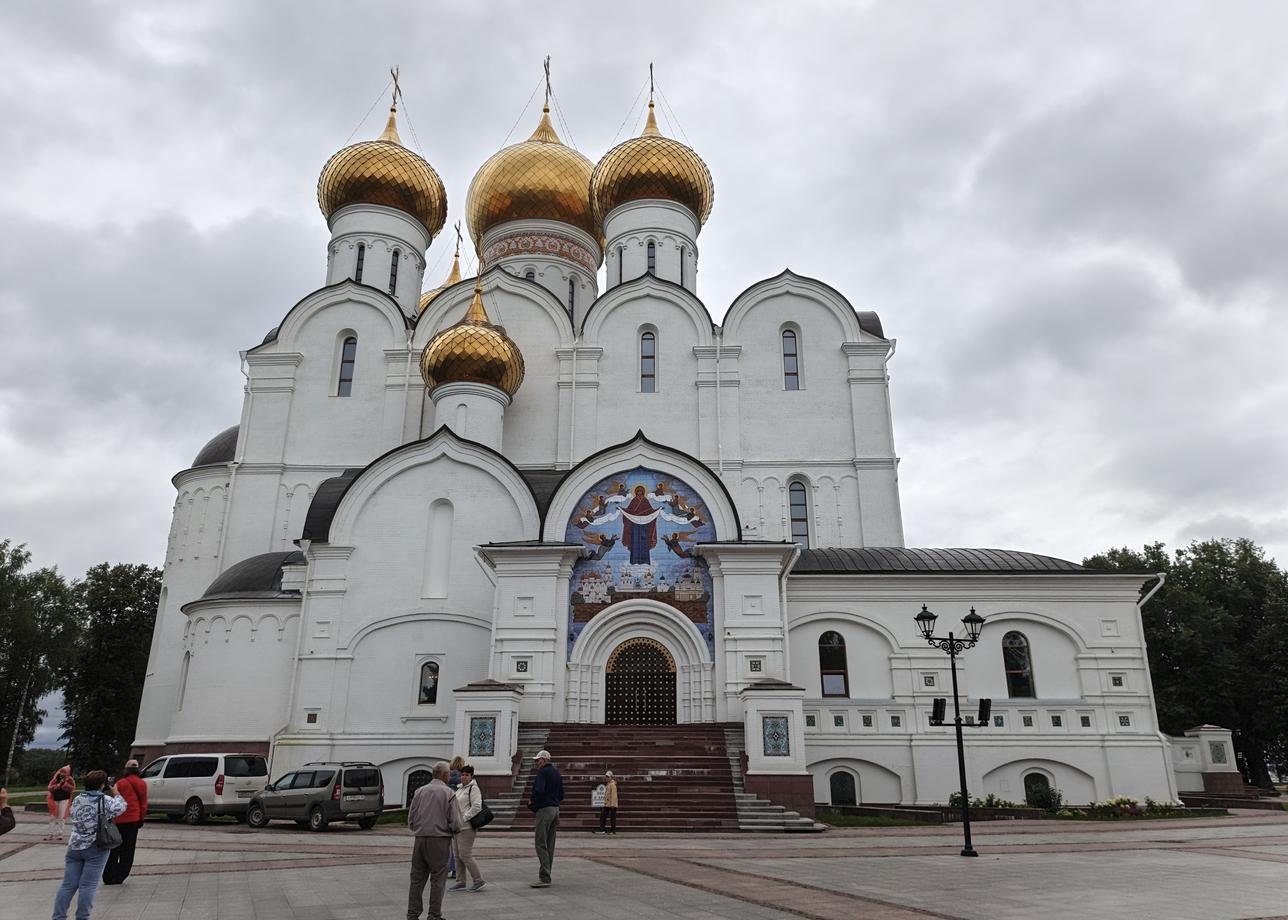 Хороший, насыщенный впечатлениями тур.
