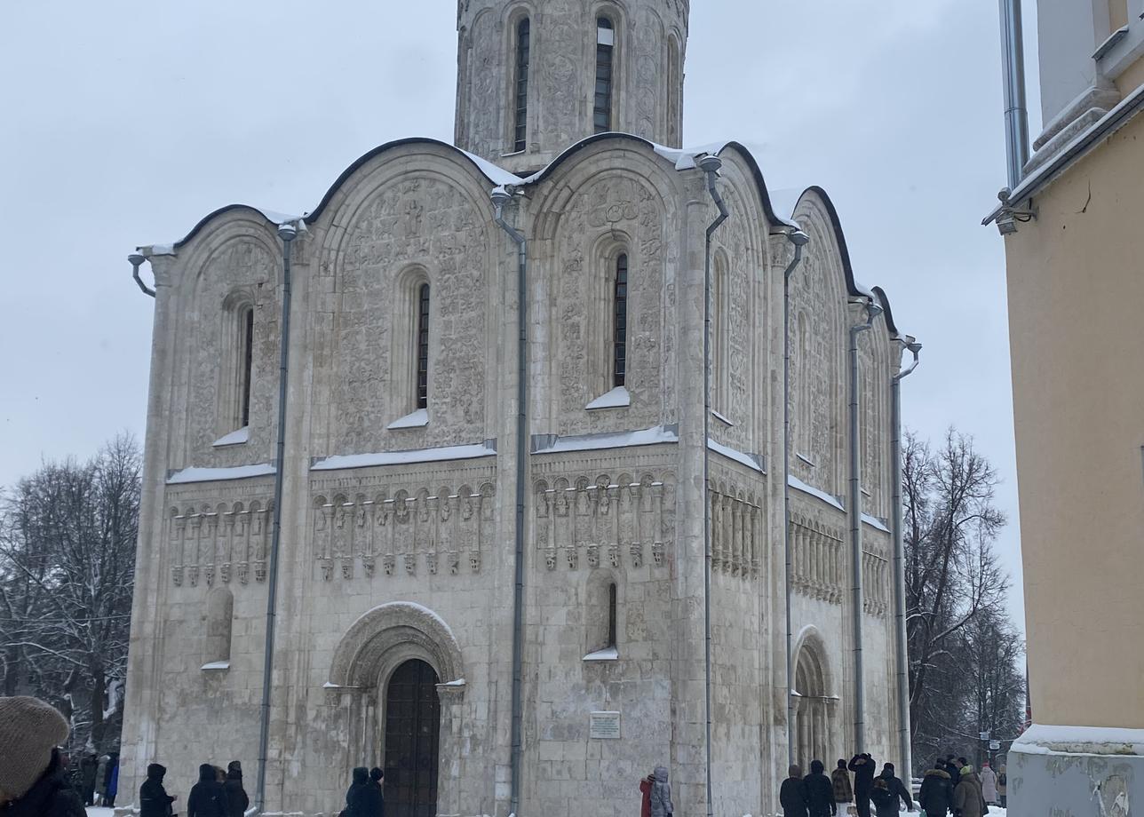 Ездили в новогодние праздники 3-4 января. Тур понравился, впечатлений много, размещение в гостинице на окраине Суздаля
