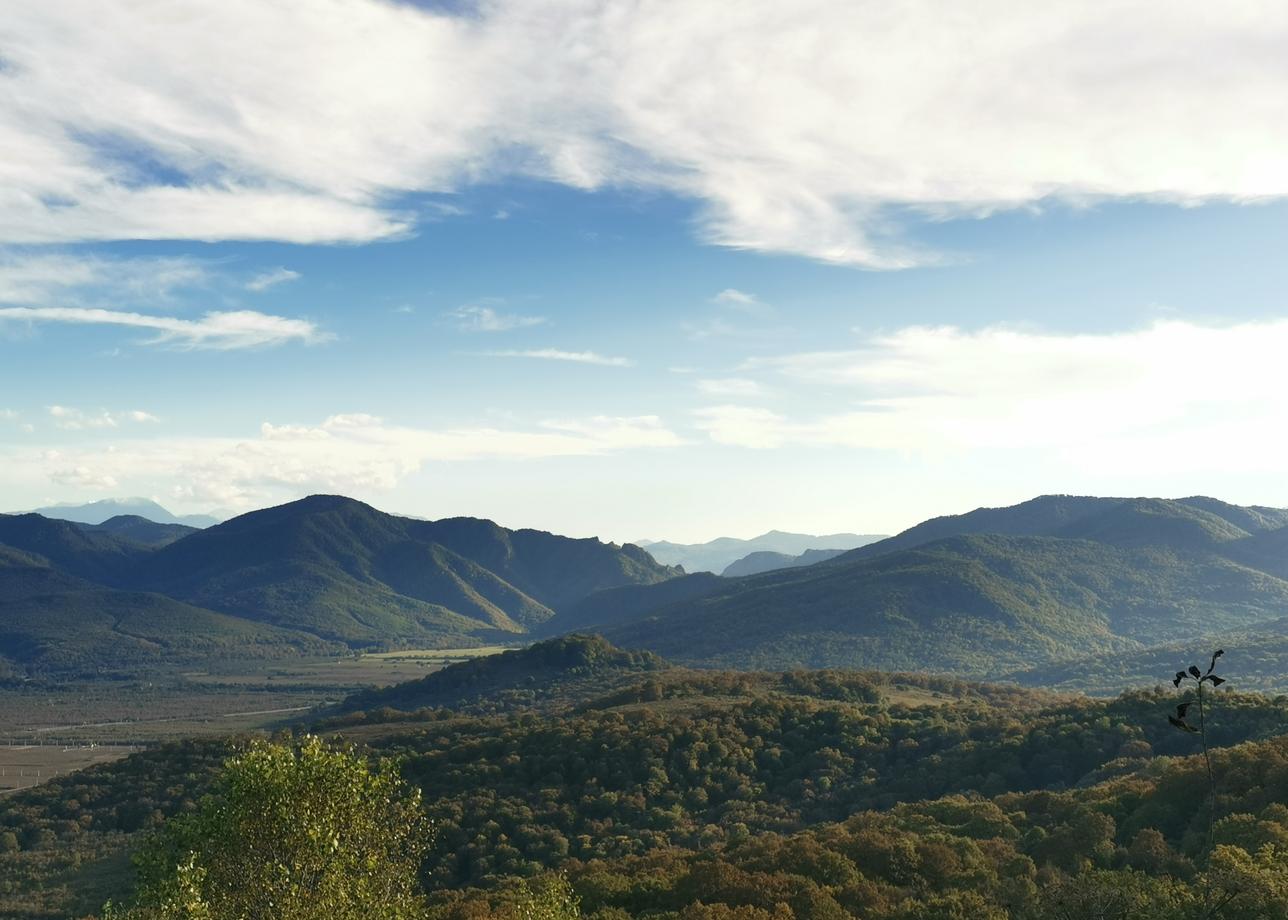 Была в туре "Осеннее очарование гор" с 27.09 по 04.10.25. Организация тура- "от и до". Трансфер