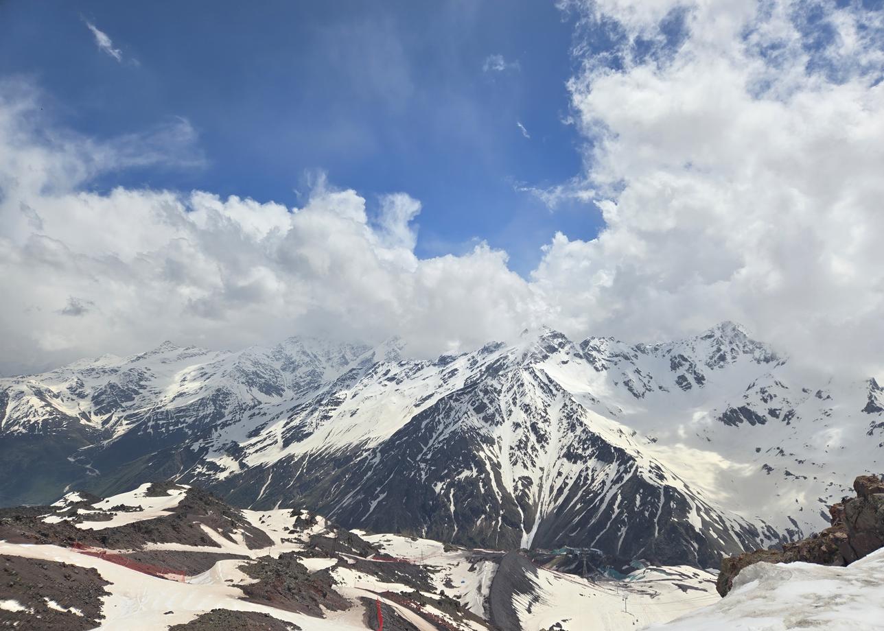 Начали своё знакомство с Северным Кавказом с тура "Курортный роман". Огромная благодарность всем организаторам нашего путешествия