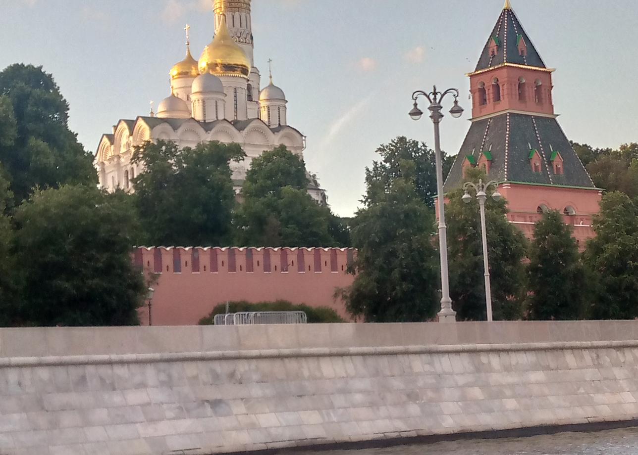Выражаю огромную искреннюю признательность за великолепную организацию тура. Всё очень понравилось. Впечатления незабываемые. Отдельная благодарность экскурсоводам.
