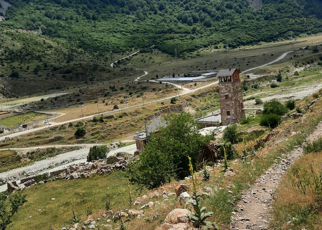 Организаторам, координатору Сергею, всем нашим гидам и водителям - большое спасибо за внимание, терпение, любовь к