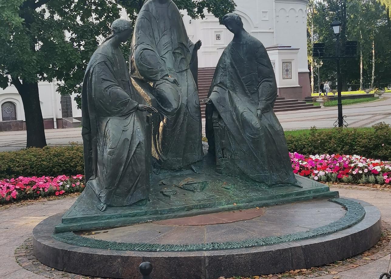 Ездили в тур 5-6 сентября. Несмотря на проливной дождь в субботу, впечатления от нашего маленького путешествия
