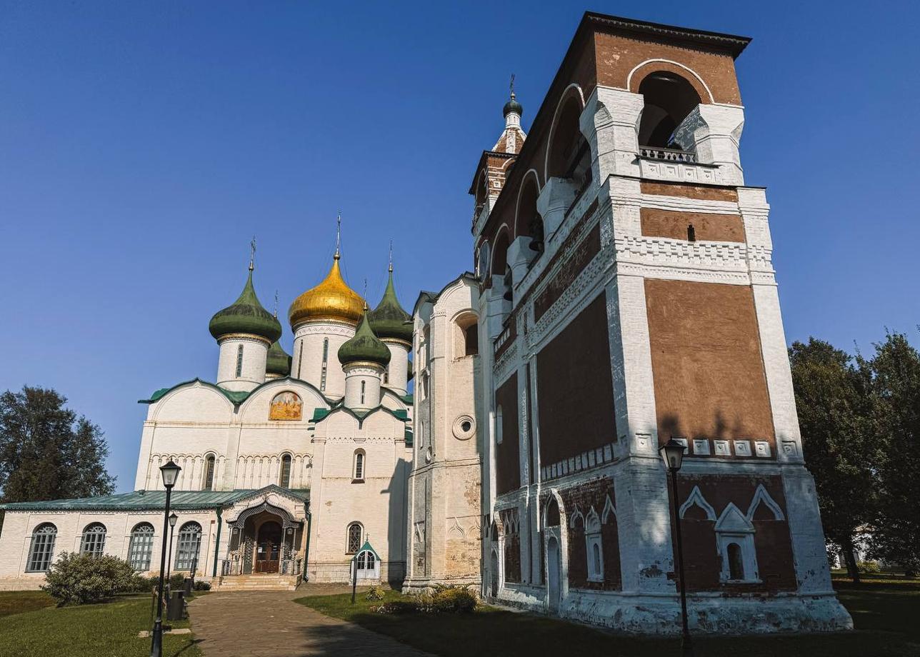 Была в 10-дневном туре по Золотому кольцу в сентябре прошлого года (12-21 сентября). Очень повезло с