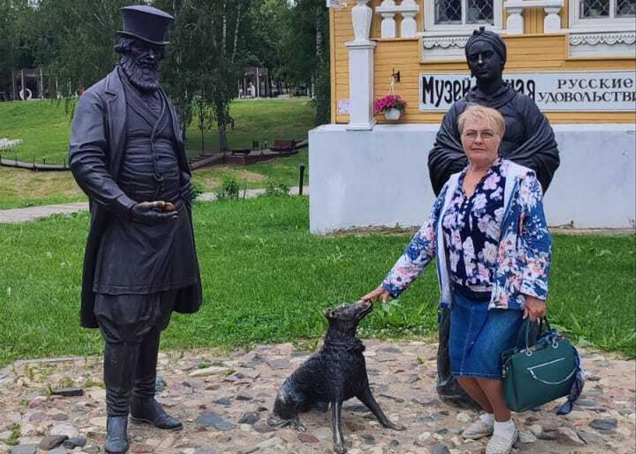 В отелях, где я ночевала было тихо, уютно, чисто, комфортно, удобно. Все номера звукоизолированы, оснащены телевизором, холодильником.
