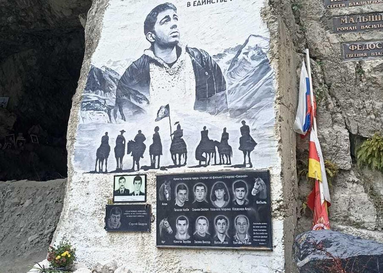 Очень долго выбирала какую турфирму и какой тур выбрать, остановилась на туроператоре Большая страна и не