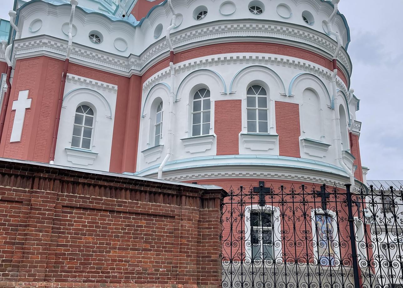 Путешествие очень даже понравилось, только не поняли почему написано 5 дней, а по программе и фактически 4. 5-ый день только завтрак.